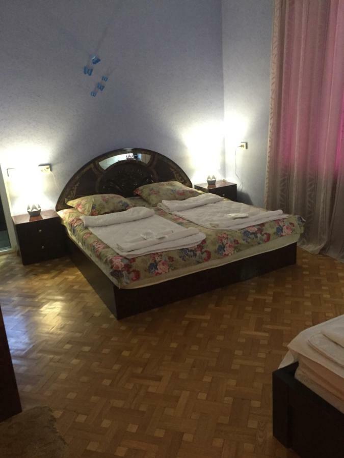 Отель Good Luck Кутаиси Экстерьер фото